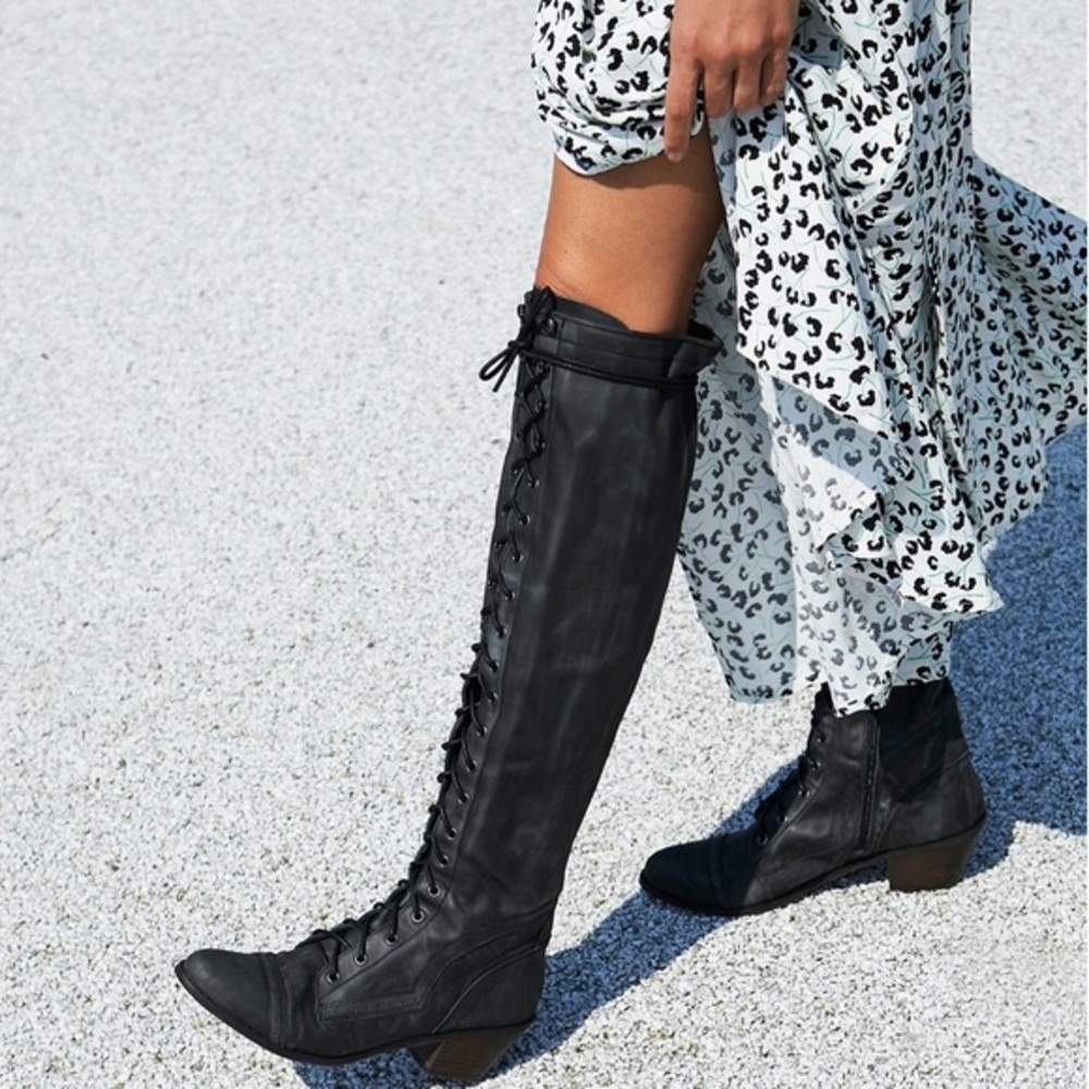 Free people Jeffrey Campbell boots size 7